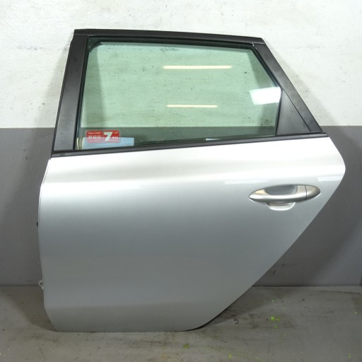 Kia ceed ii вагон задній лівий kc завершено