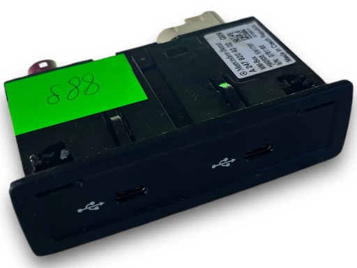 MERCEDES W247 Adattatore PORT USB 2478204002 @M