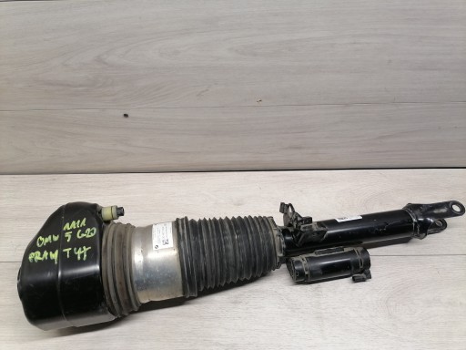 Bmw 5 g30 амортизатор задний левый 13981113