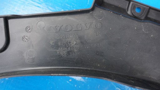 VOLVO XC60 II - cap cover of a fender left front
