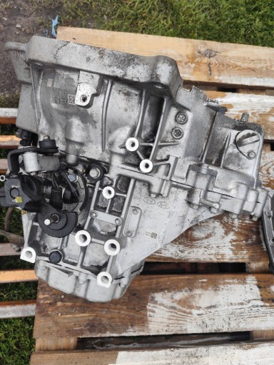 HYUNDAI ELANTRA VI gearbox, ZE13KU