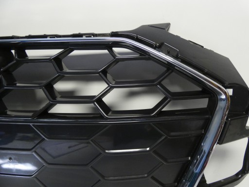 AUDI A4 B9 LIFT 2019- SLINE 8W0853651OT maska maska maska