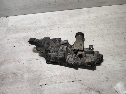 Mercedes-Benz GLA W156 2015 cover upper of the engine
