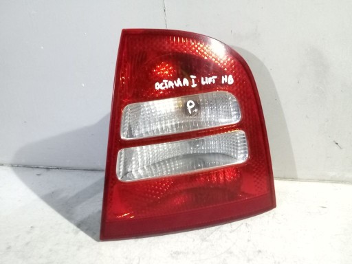 Skoda Octavia and lift HB light right rear part rear