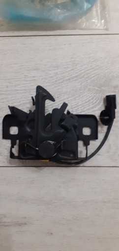 656011705R - Замок капота RENAULT clio IV CAPTUR новый оригинал