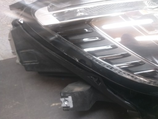 light front right MG HS FULL LED