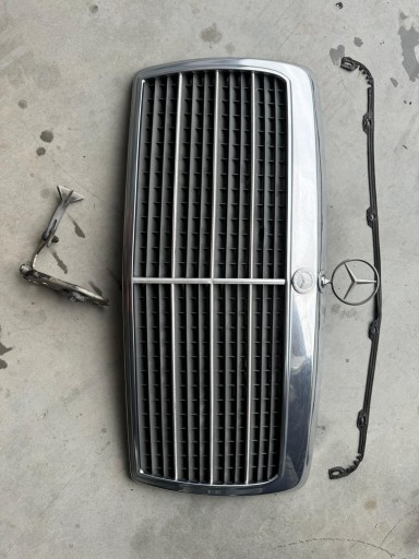 1248200014 - ЗВЕЗДА НА ПЕРЕДНЕМ КАПОТЕ MERCEDES W124 ОРИГИНАЛ