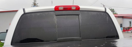 Dodge RAM III 04R заднє скло