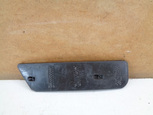 1059980-00-B - Tesla S галогеновое крепление левое 1059979-00-B