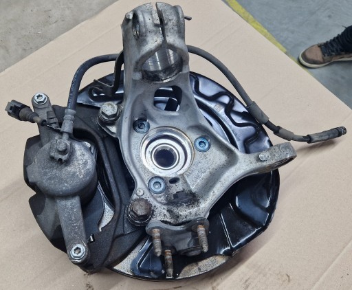 swing caliper disc 5Q0407258B TIGUAN KODIAQ 2.0 TDI 190 KM right