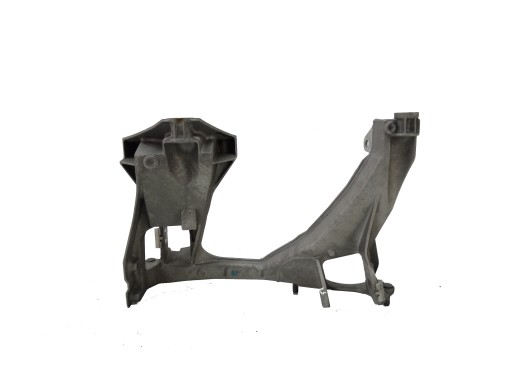 Кріплення коляски porsche cayman boxster 98133115205