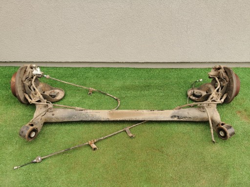 Балка підвіски заднього моста в комплекті hyundai i20 i 2008-2014 диски