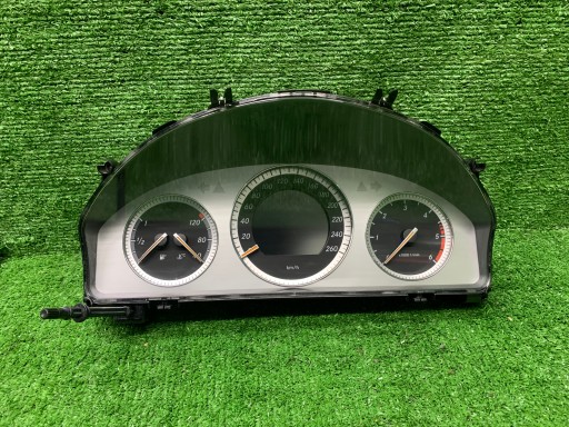 MERCEDES W204 2.2 CDI dials dials EUROPA A2045404548