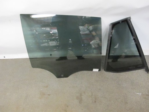 Стекло двери п зд BMW G31 оригинал