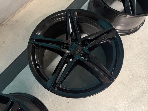 Легкосплавные диски 4 шт. audi a4 s4 b9 8w0601025hm 5x112 8.0 x 18