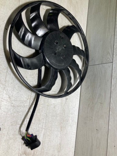 Вентилятор охлаждения 1.0 tsi 5wa959455f Audi A3 8y 21r
