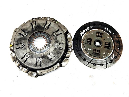 Embrayage Disque de pression MAZDA 323F 1,6 Benz 320003010 120022510