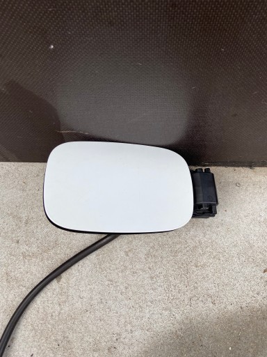 RENAULT MEGANE IV HB ТОПЛИВНАЯ КРЫШКА 781203724R