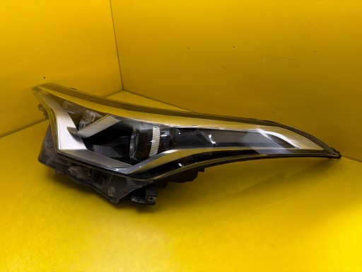 light left Toyota CHR CH-R 81150-F4031 H7