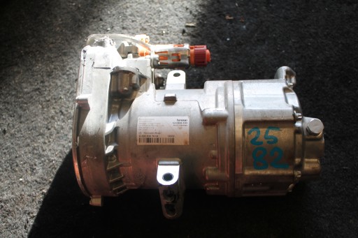 2582. Klimakompressor klimaanlage MERCEDES A0008307004