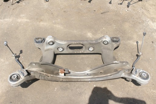 Задняя балка подвески, люлька w205 универсал