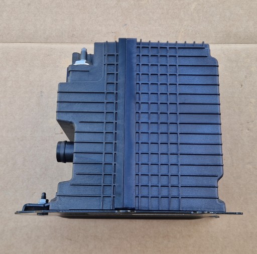 12V 700KM - Дополнительный аккумулятор audi a4 a5 q5 8w0915101a как новый