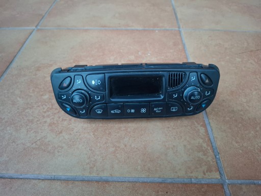 control panel MERCEDES W203 W209 2098300285