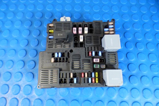 VXC60IIX - Блок запобіжників 32322427 st.bdb volvo xc60 ii 2.0d