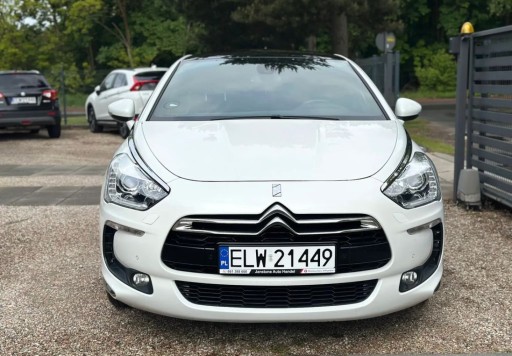 DS 5 Hatchback (Citroen) 2.0 Blue HDi 181KM 2015