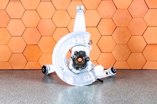 BMW G12 M760i X-DRIVE swing arm left front