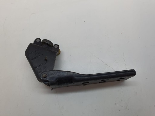 777653970R - НАПРАВЛЯЮЩАЯ БОКОВОЙ ДВЕРИ УДАРИТЬ III VIVARO B