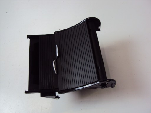 Підсклянник BMW X1 F48 LIFT 2019 рік