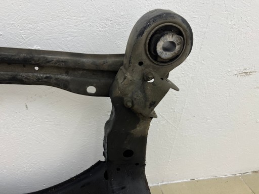 subframe axle beam springing of the engine front AUDI A6 C6 2.7/3.0 TDI 4F0399313AD