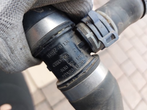 AUDI A4 B9 A5 F5 8W 2.0TDI prijenos crijevo vode WODNY 8W0122101AL