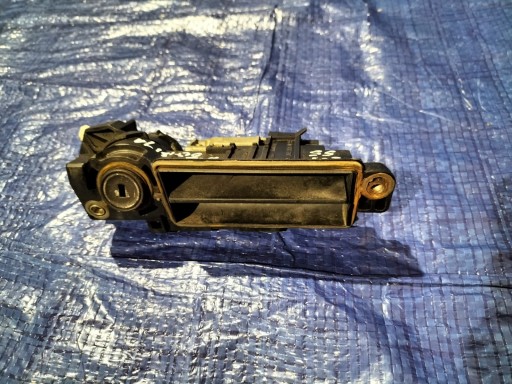 A2037500493 - Ручка дверей люка MERCEDES CLK W209 W203 W211 седан