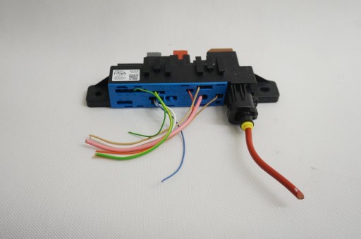 Блок предохранителей opel astra 6 vi l 21- hb 9830004880