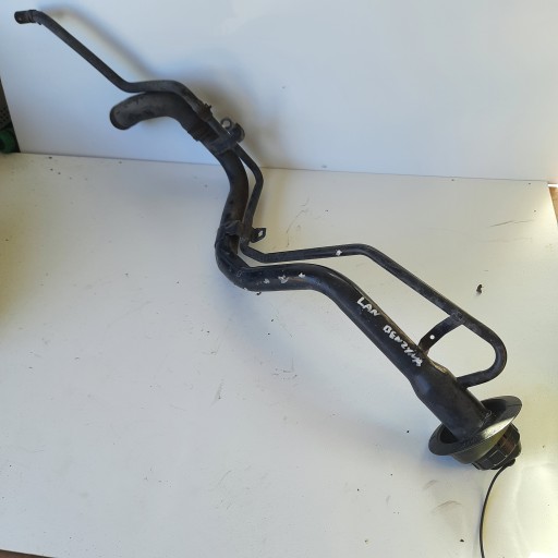 MITSUBISHI LANCER VIII 07-КРИШКА ПАЛИВНОГО БАКА 1,8 B