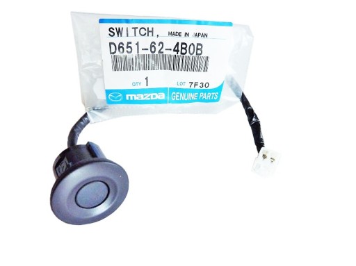 D651-62-4B0B - КНОПКА ЗАКРИЛКА ПЕРЕМИКАЧ ДЛЯ MAZDA 2 DE 2007-2014