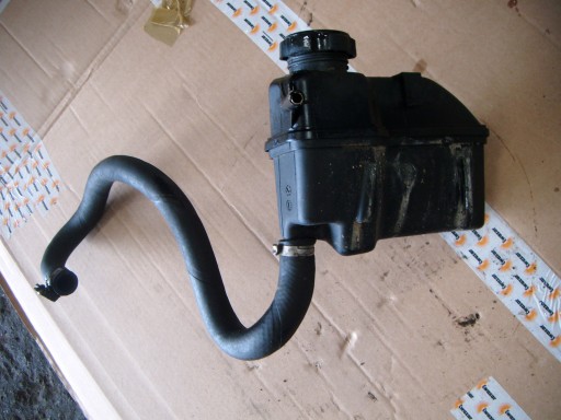 2.4T 00- - VOLVO V70 II 2.4 T AWD 00 - бак гидроусилителя