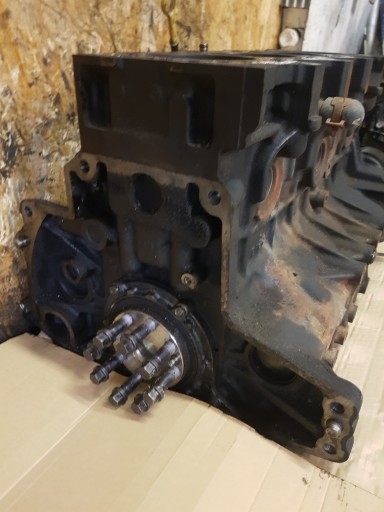 FORD RANGER 2.5TDCI WLAA WLAE BLOK DOL of the engine pistons crank