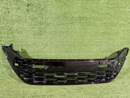 grid central of a bumper lower HYUNDAI BAYON