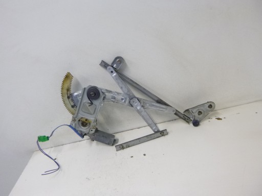 gestänge des fensers vorne rechts Subaru Impreza 1996