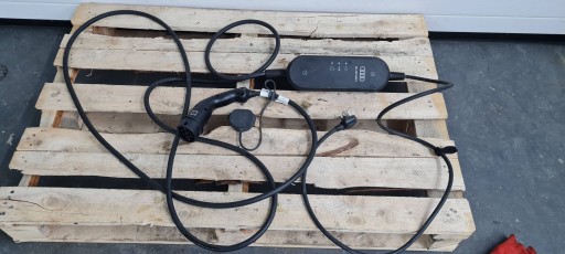A6 C8 4K prijenos LADOWARKA DO LADOWANIA TYPE 2 8V4971675AN AUDI E-TRON