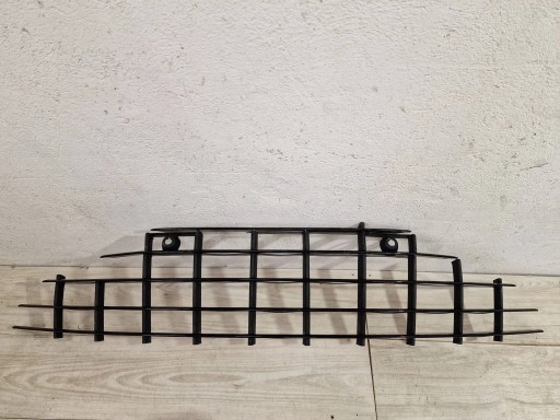 MY63-8A100-A - Aston Martin Vantage IV Решітка радіатора