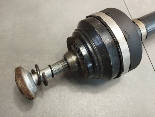 BMW 7 G11 750i semi-axis left rear part 8639453