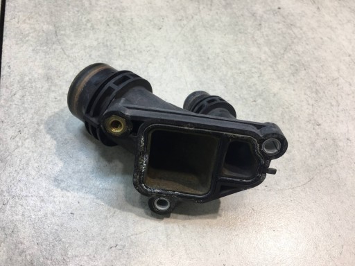 prirubnica vode BMW 1 E87 118 D 7800048