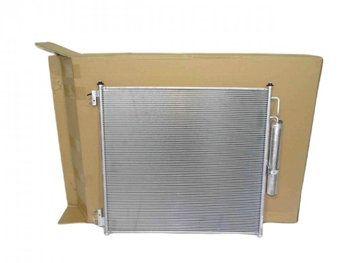 LR137975GEN - Оригинальный кулер klimy Range ROVER L405 L494