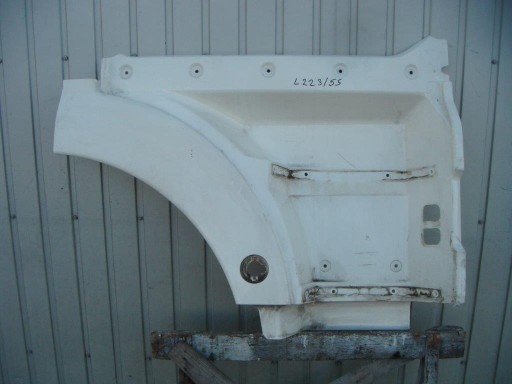 MAN TGX КРОК ПРАВОЇ СХОДИ 81615100922