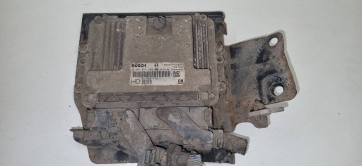 4530 - Компютер двигуна контролер zafira b astra h 1.9 cdti 0281014452 55566279