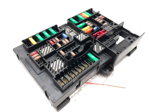 Блок запобіжників bmw g01 8795478 8736251 модуль suv 2.0 190km